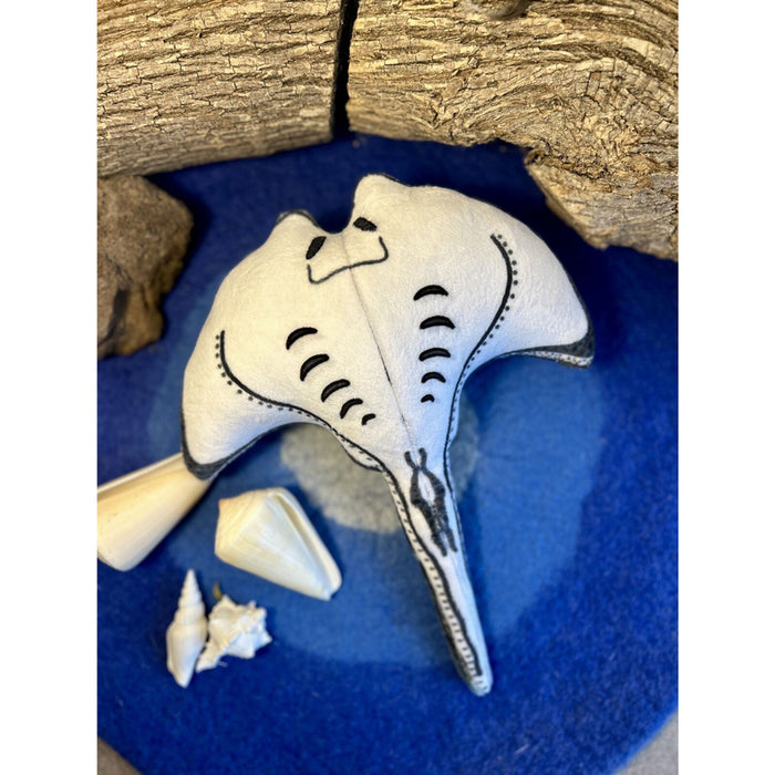 Bamba Stingray by Simone Hills