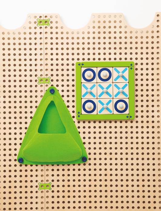 Plug It - Tic Tac Toe