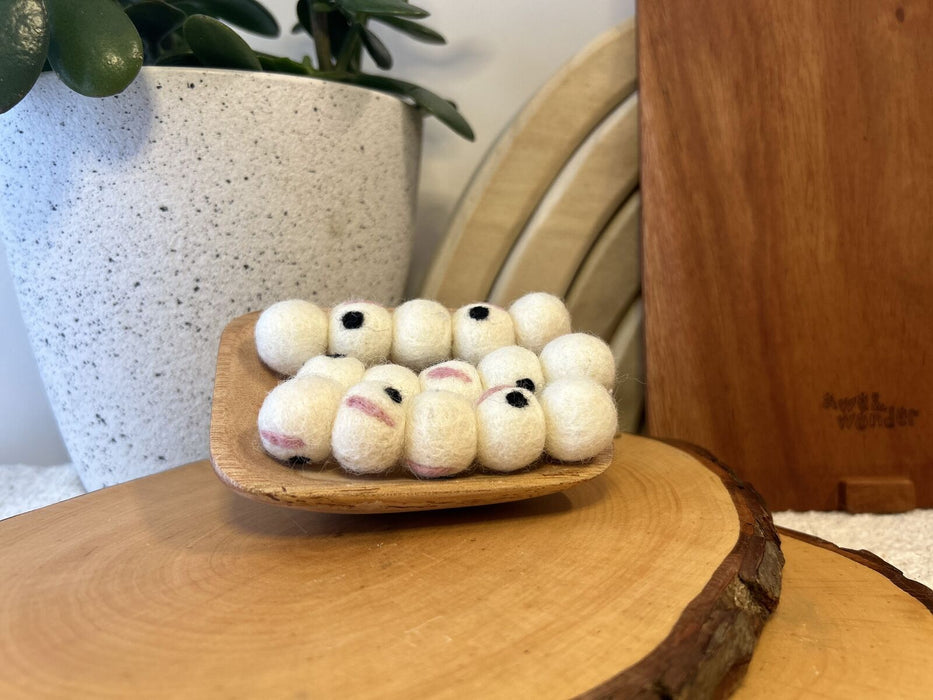 Witchetty Grubs White Set of 3 & Coolamon