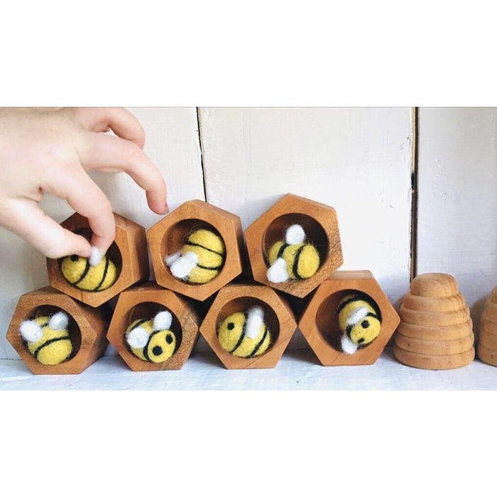 Wooden Honeycomb Bee Hive & Felt Bee Set