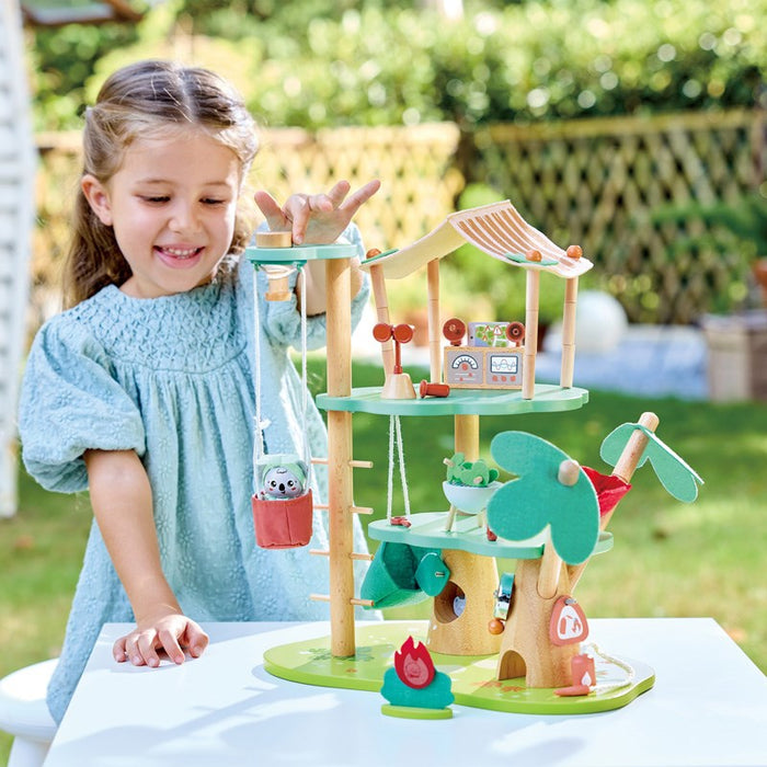 Kiki's Treehouse Headquarters