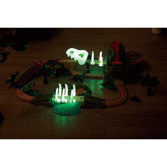 Dino Railway Adventure Set