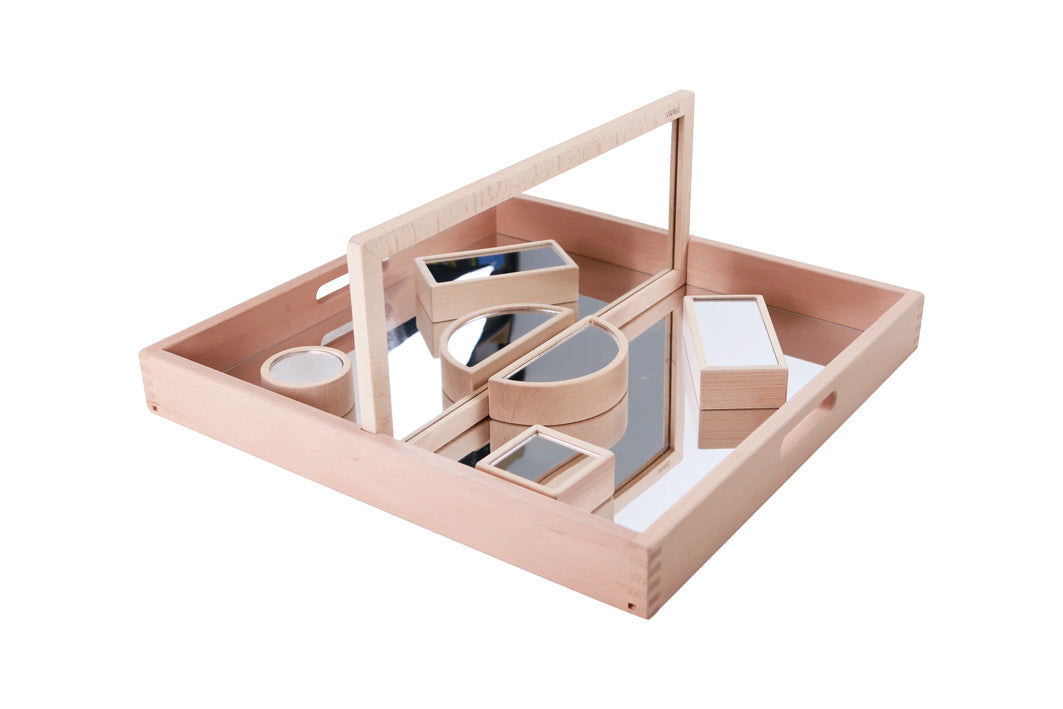 Mirrors, Light and Reflection